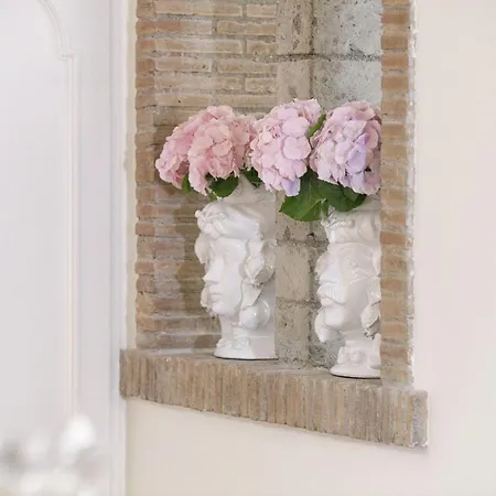 - Ebe * Σορέντο