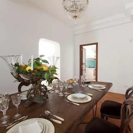 - Ebe * Σορέντο