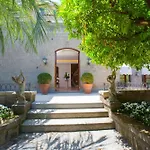 - Ebe Villa