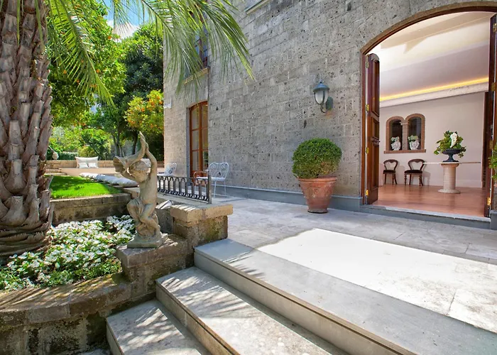 - Ebe Villa