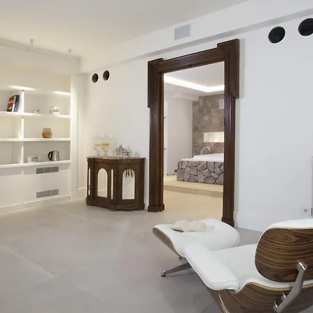 - Ebe Villa *
